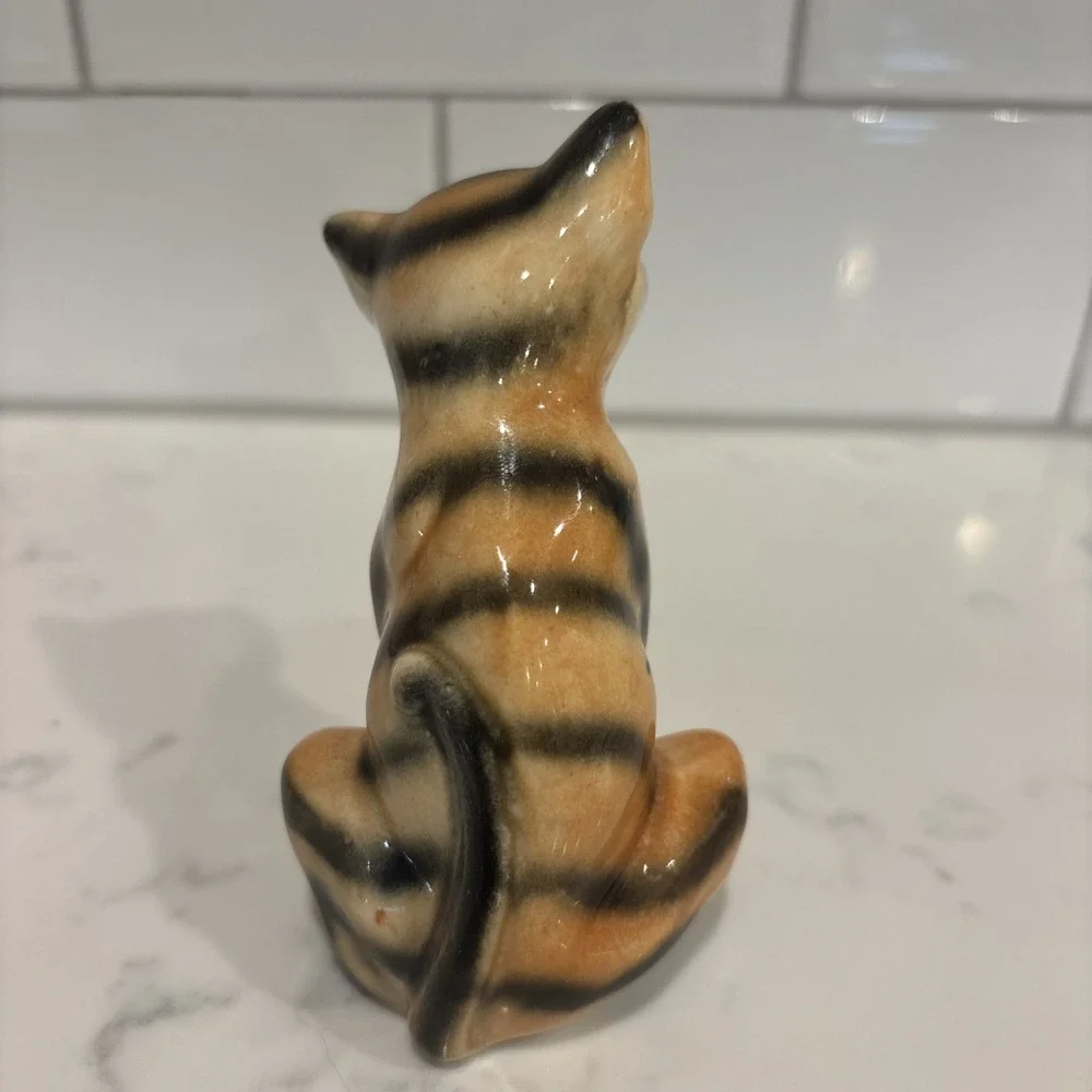 VTG Hand Painted Sitting Cat Figure Porcelain Orange Tiger Calico Tabby‎ Kitten